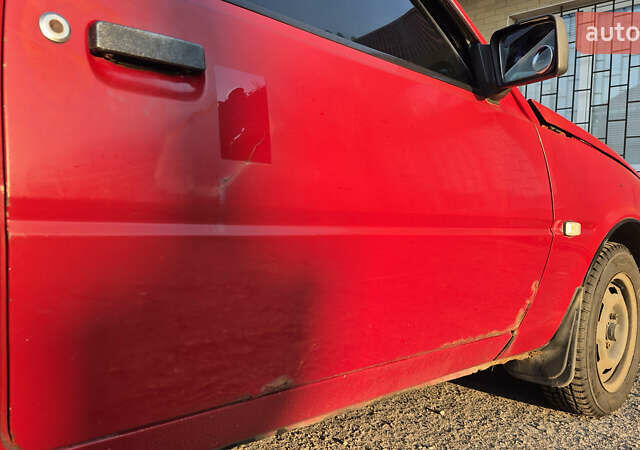 Красный ЗАЗ 1102 Таврія-Нова, объемом двигателя 1.2 л и пробегом 269 тыс. км за 1000 $, фото 4 на Automoto.ua