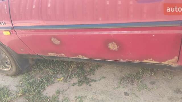 Красный ЗАЗ 1102 Таврия-Нова, объемом двигателя 1.2 л и пробегом 188 тыс. км за 650 $, фото 15 на Automoto.ua