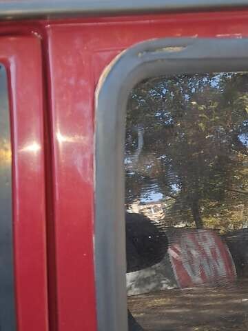 Красный ЗАЗ 1102 Таврія-Нова, объемом двигателя 1.2 л и пробегом 159 тыс. км за 1200 $, фото 8 на Automoto.ua