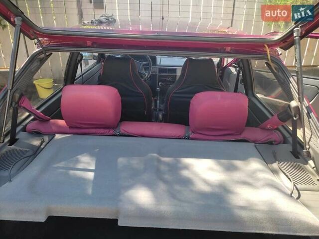 Красный ЗАЗ 1102 Таврія-Нова, объемом двигателя 1.2 л и пробегом 146 тыс. км за 1800 $, фото 9 на Automoto.ua