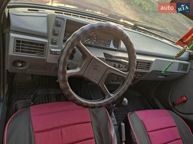 Красный ЗАЗ 1102 Таврія-Нова, объемом двигателя 1.2 л и пробегом 146 тыс. км за 1800 $, фото 4 на Automoto.ua