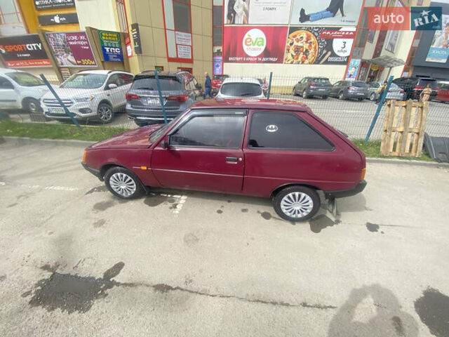 Красный ЗАЗ 1102 Таврия-Нова, объемом двигателя 1.1 л и пробегом 140 тыс. км за 900 $, фото 1 на Automoto.ua