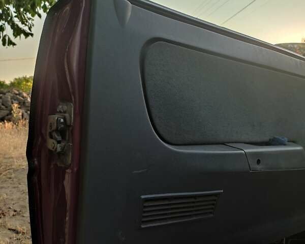 Красный ЗАЗ 1102 Таврія-Нова, объемом двигателя 1.2 л и пробегом 146 тыс. км за 1800 $, фото 2 на Automoto.ua