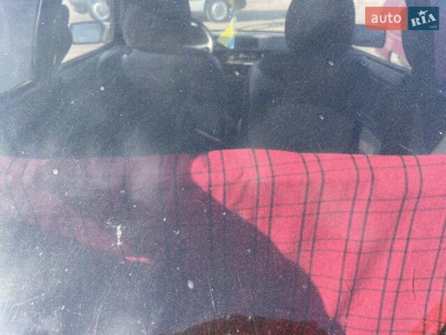 Красный ЗАЗ 1102 Таврія-Нова, объемом двигателя 1.1 л и пробегом 250 тыс. км за 650 $, фото 5 на Automoto.ua