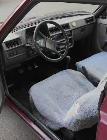 Красный ЗАЗ 1102 Таврія-Нова, объемом двигателя 1.2 л и пробегом 100 тыс. км за 1200 $, фото 5 на Automoto.ua