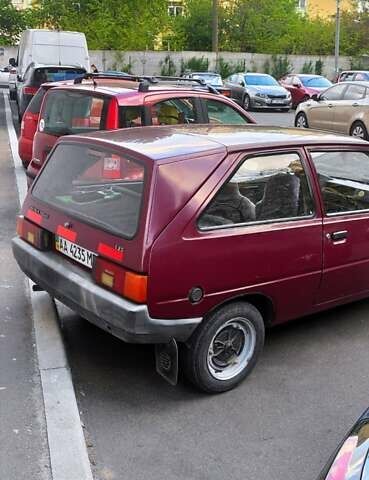 Красный ЗАЗ 1102 Таврія-Нова, объемом двигателя 1.2 л и пробегом 100 тыс. км за 1200 $, фото 3 на Automoto.ua