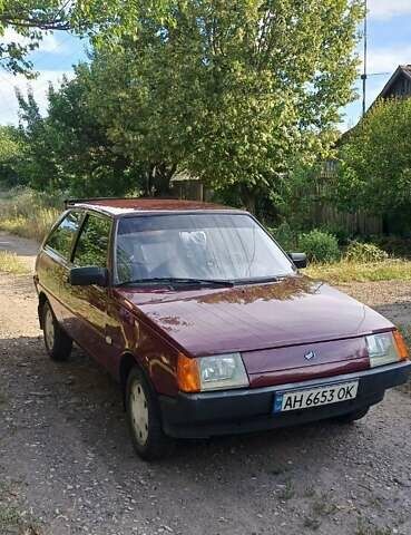 Красный ЗАЗ 1102 Таврія-Нова, объемом двигателя 1.1 л и пробегом 54 тыс. км за 1500 $, фото 3 на Automoto.ua