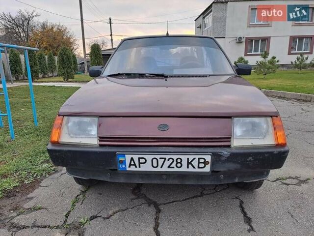 Красный ЗАЗ 1102 Таврія-Нова, объемом двигателя 1.2 л и пробегом 137 тыс. км за 824 $, фото 4 на Automoto.ua