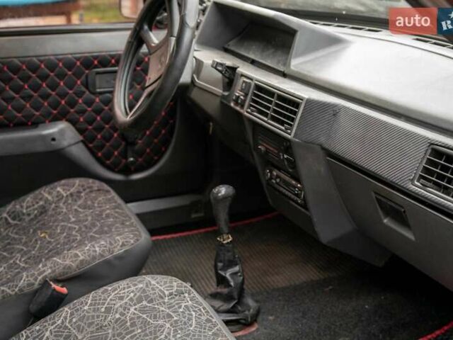 Красный ЗАЗ 1102 Таврія-Нова, объемом двигателя 1.2 л и пробегом 320 тыс. км за 750 $, фото 11 на Automoto.ua