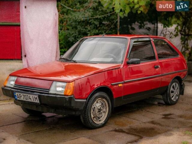 Красный ЗАЗ 1102 Таврія-Нова, объемом двигателя 1.2 л и пробегом 320 тыс. км за 750 $, фото 1 на Automoto.ua