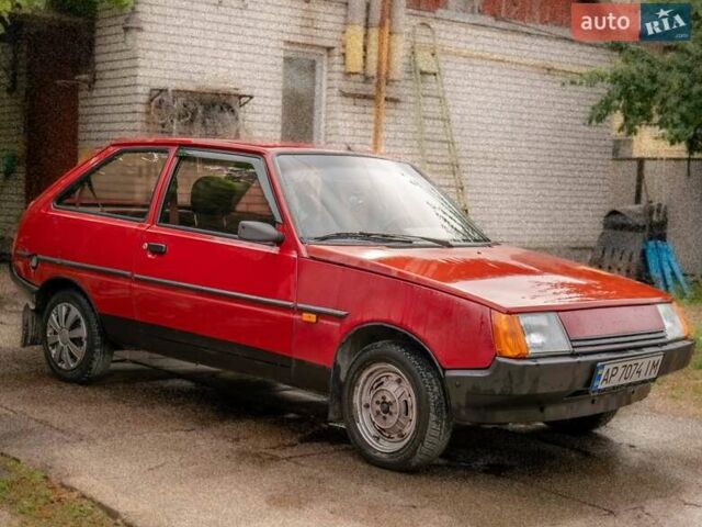 Красный ЗАЗ 1102 Таврія-Нова, объемом двигателя 1.2 л и пробегом 320 тыс. км за 750 $, фото 2 на Automoto.ua