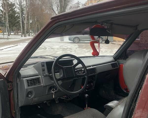 Червоний ЗАЗ 1102 Таврия-Нова, об'ємом двигуна 1.2 л та пробігом 70 тис. км за 1350 $, фото 3 на Automoto.ua