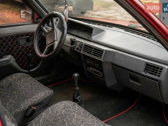 Красный ЗАЗ 1102 Таврія-Нова, объемом двигателя 1.2 л и пробегом 320 тыс. км за 750 $, фото 14 на Automoto.ua