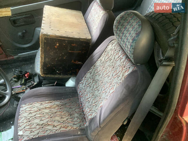 Красный ЗАЗ 1102 Таврія-Нова, объемом двигателя 1.2 л и пробегом 125 тыс. км за 600 $, фото 7 на Automoto.ua