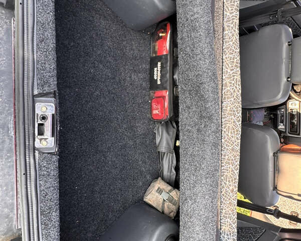 Красный ЗАЗ 1102 Таврія-Нова, объемом двигателя 1.2 л и пробегом 34 тыс. км за 2550 $, фото 11 на Automoto.ua