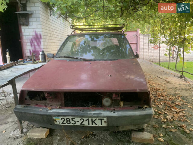 Красный ЗАЗ 1102 Таврія-Нова, объемом двигателя 1.2 л и пробегом 125 тыс. км за 600 $, фото 11 на Automoto.ua