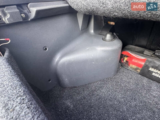 Красный ЗАЗ 1102 Таврія-Нова, объемом двигателя 1.2 л и пробегом 34 тыс. км за 2550 $, фото 13 на Automoto.ua