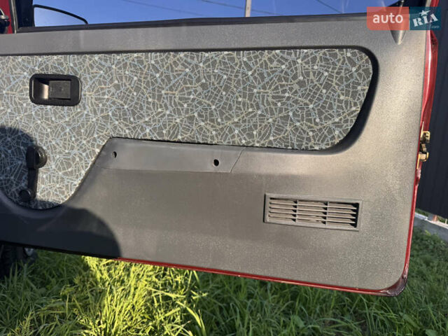 Красный ЗАЗ 1102 Таврія-Нова, объемом двигателя 1.2 л и пробегом 34 тыс. км за 2550 $, фото 20 на Automoto.ua