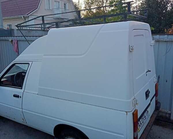 ЗАЗ 1102 Таврия-Нова, об'ємом двигуна 0 л та пробігом 220 тис. км за 950 $, фото 2 на Automoto.ua