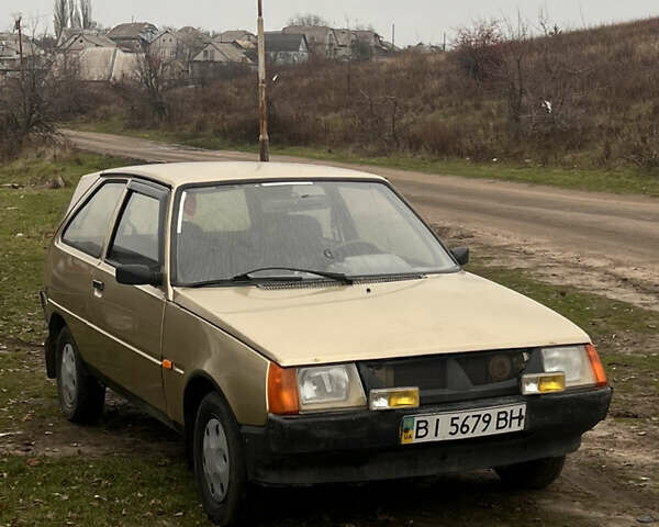 Желтый ЗАЗ 1102 Таврія-Нова, объемом двигателя 1.2 л и пробегом 104 тыс. км за 520 $, фото 3 на Automoto.ua