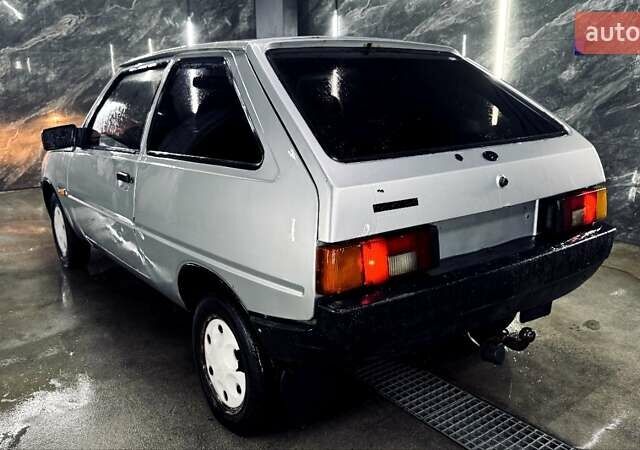 Серый ЗАЗ 1102 Таврія-Нова, объемом двигателя 1.1 л и пробегом 99 тыс. км за 900 $, фото 2 на Automoto.ua