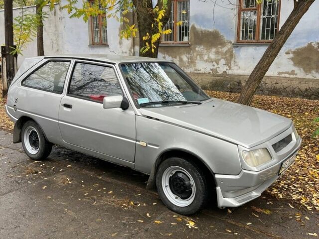 Сірий ЗАЗ 1102 Таврия-Нова, об'ємом двигуна 1.3 л та пробігом 200 тис. км за 950 $, фото 1 на Automoto.ua
