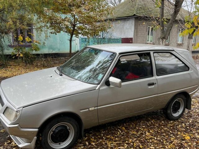 Сірий ЗАЗ 1102 Таврия-Нова, об'ємом двигуна 1.3 л та пробігом 200 тис. км за 950 $, фото 2 на Automoto.ua