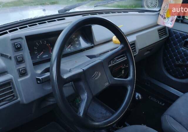 Серый ЗАЗ 1102 Таврия-Нова, объемом двигателя 1.2 л и пробегом 290 тыс. км за 600 $, фото 6 на Automoto.ua