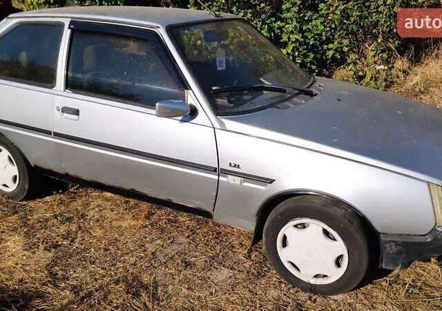 Серый ЗАЗ 1102 Таврия-Нова, объемом двигателя 1.2 л и пробегом 290 тыс. км за 600 $, фото 3 на Automoto.ua