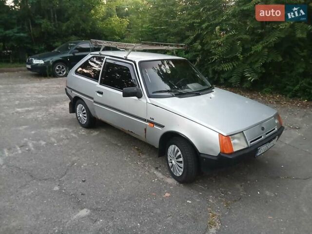 Серый ЗАЗ 1102 Таврія-Нова, объемом двигателя 1.2 л и пробегом 115 тыс. км за 980 $, фото 3 на Automoto.ua