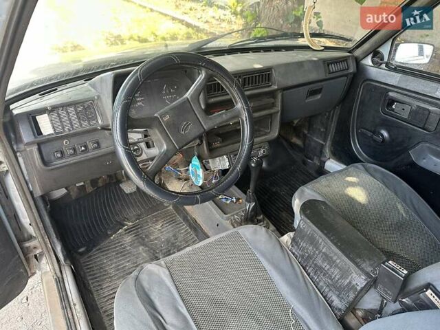 Серый ЗАЗ 1102 Таврія-Нова, объемом двигателя 1.09 л и пробегом 72 тыс. км за 850 $, фото 3 на Automoto.ua