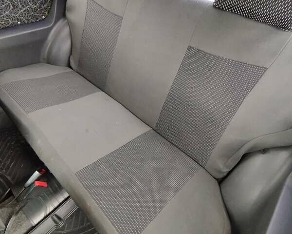 Серый ЗАЗ 1102 Таврія-Нова, объемом двигателя 1.2 л и пробегом 150 тыс. км за 1300 $, фото 2 на Automoto.ua