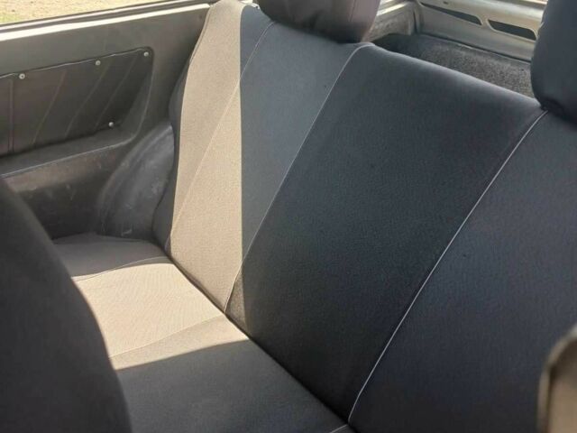 ЗАЗ 1102 Таврия-Нова 2004 у Каменце-Подольском на Automoto.ua Сірий ЗАЗ 1102 Таврия-Нова, об'ємом двигуна 1.2 л та пробігом 70 тис. км за 699 $, фото 4 на Automoto.ua