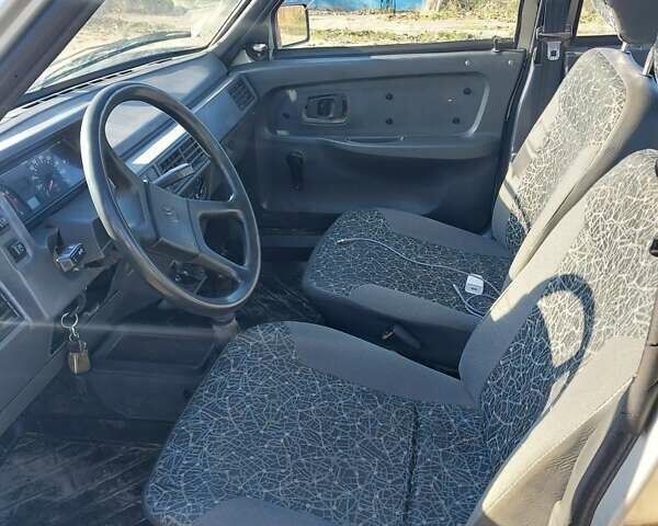 Серый ЗАЗ 1102 Таврія-Нова, объемом двигателя 1.2 л и пробегом 150 тыс. км за 900 $, фото 4 на Automoto.ua