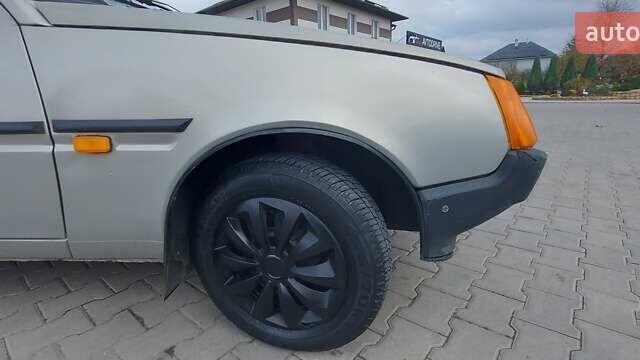 ЗАЗ 1102 Таврія-Нова 2007 в Могилев-Подольском на Automoto.ua Серый ЗАЗ 1102 Таврія-Нова, объемом двигателя 0 л и пробегом 72 тыс. км за 1300 $, фото 32 на Automoto.ua
