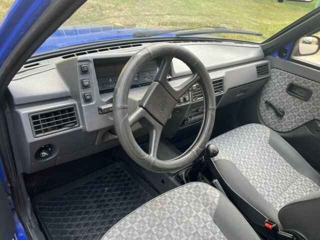 Синій ЗАЗ 1102 Таврия-Нова, об'ємом двигуна 1.2 л та пробігом 266 тис. км за 1400 $, фото 5 на Automoto.ua