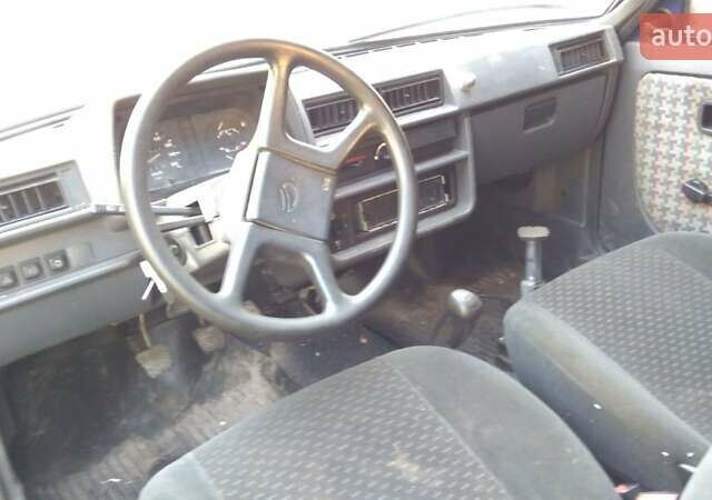 Синий ЗАЗ 1102 Таврия-Нова, объемом двигателя 1.2 л и пробегом 142 тыс. км за 800 $, фото 5 на Automoto.ua