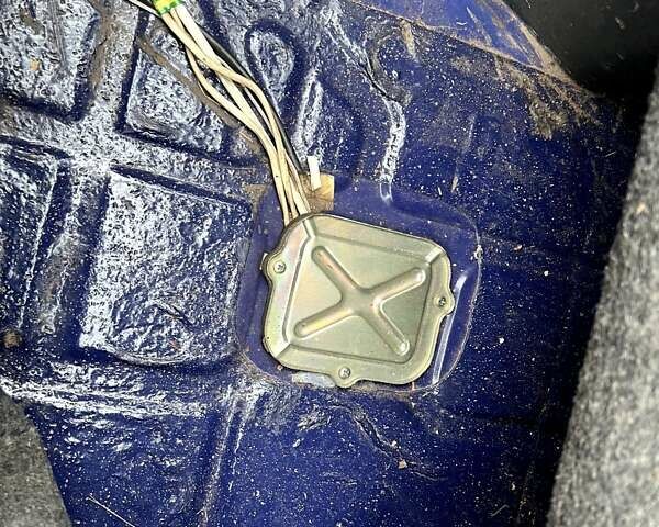 Синий ЗАЗ 1102 Таврія-Нова, объемом двигателя 1.2 л и пробегом 37 тыс. км за 2000 $, фото 5 на Automoto.ua