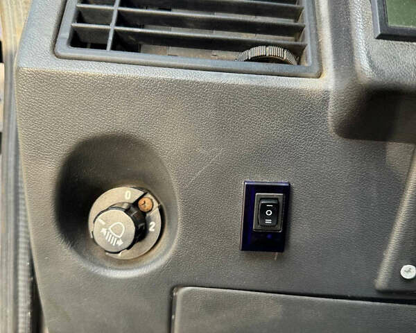 Синий ЗАЗ 1102 Таврия-Нова, объемом двигателя 1.2 л и пробегом 124 тыс. км за 599 $, фото 15 на Automoto.ua