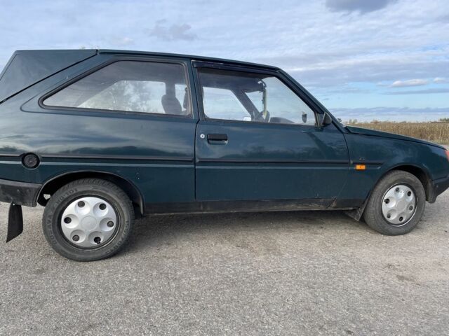 ЗАЗ 1102 Таврия-Нова 2004 у Запоріжжя на Automoto.ua Синій ЗАЗ 1102 Таврия-Нова, об'ємом двигуна 1.2 л та пробігом 166 тис. км за 763 $, фото 1 на Automoto.ua