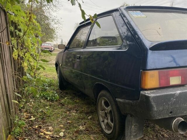 ЗАЗ 1102 Таврия-Нова 2004 в Иванкове на Automoto.ua Синий ЗАЗ 1102 Таврия-Нова, объемом двигателя 1.2 л и пробегом 123 тыс. км за 1080 $, фото 3 на Automoto.ua