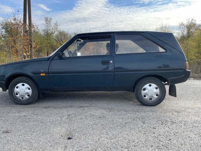 ЗАЗ 1102 Таврия-Нова 2004 у Запоріжжя на Automoto.ua Синій ЗАЗ 1102 Таврия-Нова, об'ємом двигуна 1.2 л та пробігом 166 тис. км за 763 $, фото 4 на Automoto.ua