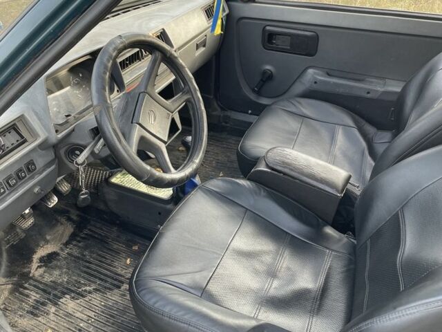 ЗАЗ 1102 Таврия-Нова 2004 у Запоріжжя на Automoto.ua Синій ЗАЗ 1102 Таврия-Нова, об'ємом двигуна 1.2 л та пробігом 166 тис. км за 763 $, фото 7 на Automoto.ua