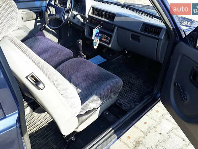 Синий ЗАЗ 1102 Таврія-Нова, объемом двигателя 1.1 л и пробегом 47 тыс. км за 2000 $, фото 4 на Automoto.ua