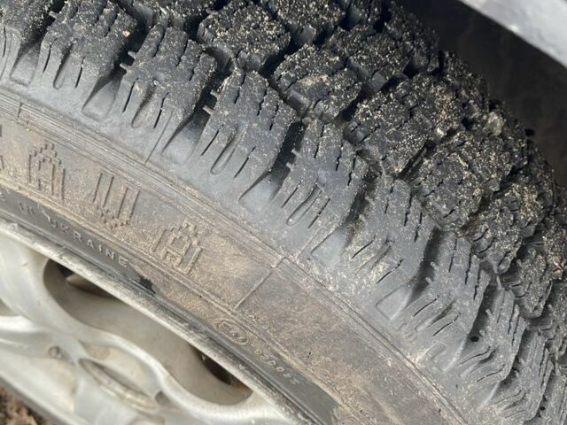 ЗАЗ 1102 Таврия-Нова 2004 в Иванкове на Automoto.ua Синий ЗАЗ 1102 Таврия-Нова, объемом двигателя 1.2 л и пробегом 123 тыс. км за 1080 $, фото 4 на Automoto.ua