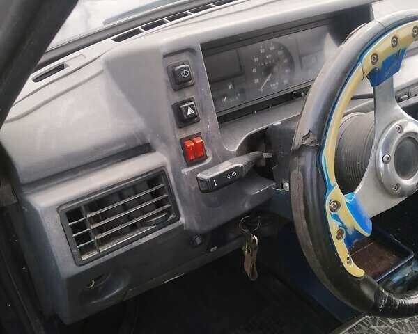 Синий ЗАЗ 1102 Таврия-Нова, объемом двигателя 1.2 л и пробегом 210 тыс. км за 800 $, фото 6 на Automoto.ua