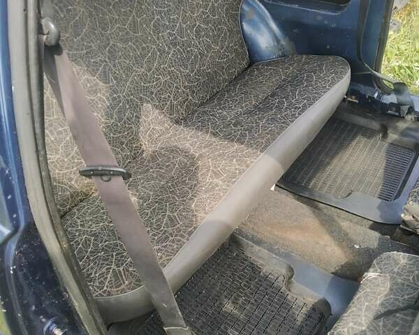 Синий ЗАЗ 1102 Таврия-Нова, объемом двигателя 1.2 л и пробегом 210 тыс. км за 800 $, фото 14 на Automoto.ua