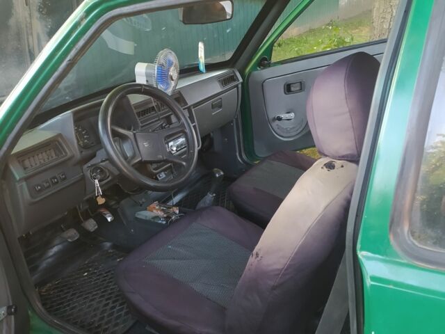 Зелений ЗАЗ 1102 Таврия-Нова, об'ємом двигуна 1.2 л та пробігом 100 тис. км за 831 $, фото 9 на Automoto.ua