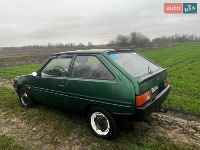 Зеленый ЗАЗ 1102 Таврія-Нова, объемом двигателя 1.2 л и пробегом 300 тыс. км за 900 $, фото 3 на Automoto.ua
