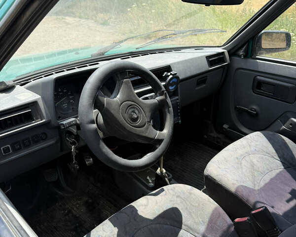 Зеленый ЗАЗ 1102 Таврія-Нова, объемом двигателя 1.1 л и пробегом 170 тыс. км за 800 $, фото 4 на Automoto.ua